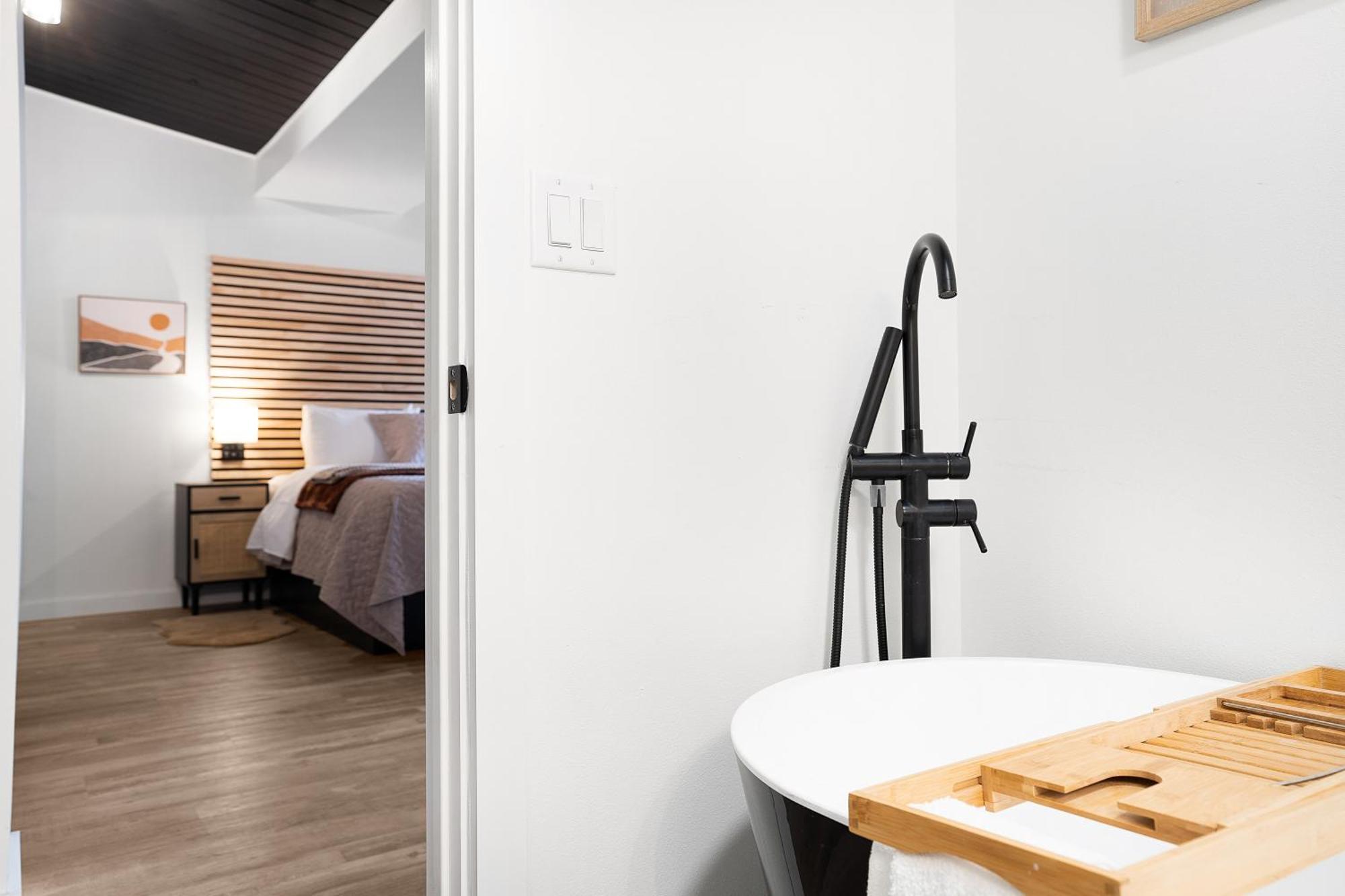 Hotel South Bay Westport