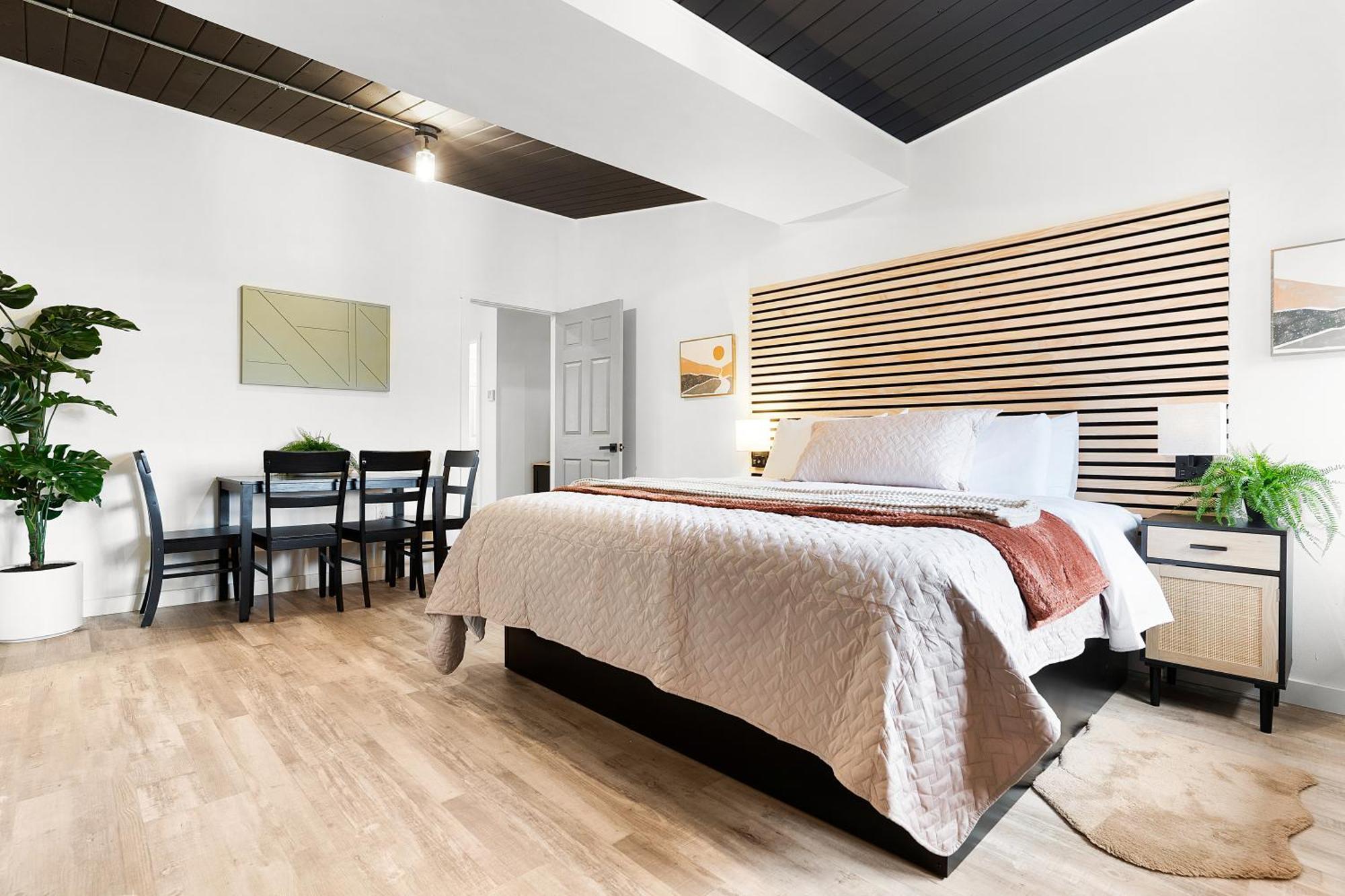 South Bay Hotel 5*